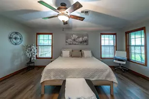 330 N 4th St, Beasley, TX 77417 - Photo 30