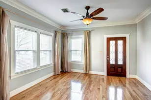 2219 Singleton St, Houston, TX 77008 - Photo 2