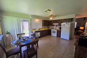 13719 Larkway Dr, Sugar Land, TX 77498 - Photo 8