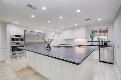 2 Woodstone Street, Houston, TX 77024 - Photo 12