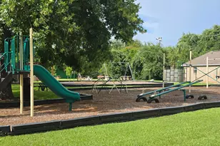 13835 Walnut Hollow Ln, Houston, TX 77082 - Photo 18
