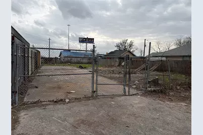 4006 Cedar Hill Lane, Houston, TX 77093 - Photo 2