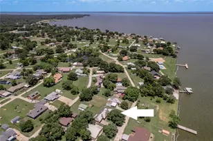 100 W Lakeview Dr, Point Blank, TX 77364 - Photo 2