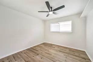 306 Red Bud Ln, Baytown, TX 77520 - Photo 14