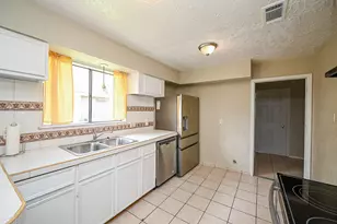 7407 W Fuqua Dr, Houston, TX 77489 - Photo 16