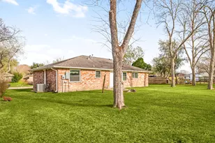 5147 Castlecreek Ln, Houston, TX 77053 - Photo 16