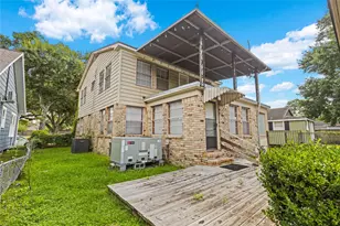 510 E Main St, Humble, TX 77338 - Photo 10
