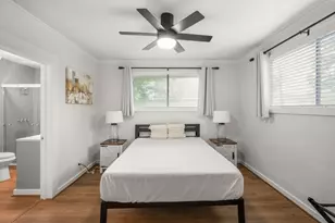 206 Murray St, Conroe, TX 77301 - Photo 12