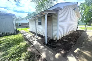 203 Franklin Rd, Wharton, TX 77488 - Photo 24