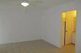 16211 Brookvilla Dr, Houston, TX 77059 - Photo 8