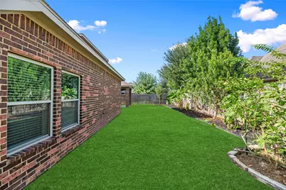 10510 Trinity Springs Drive, Cypress, TX 77433 - Photo 36