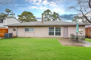 4831 Diehlwood Pl, Spring, TX 77388 - Photo 12