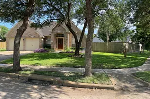 1131 Woodley Bend, Sugar Land, TX 77479 - Photo 2
