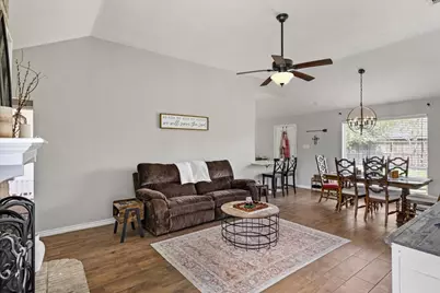 5213 Winding Brook Drive, Dickinson, TX 77539 - Photo 2