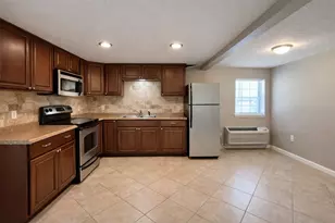 422 W Burleson St, Wharton, TX 77488 - Photo 4