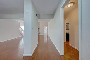 2022 Highland Hills Dr, Sugar Land, TX 77478 - Photo 8