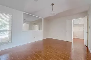 2022 Highland Hills Dr, Sugar Land, TX 77478 - Photo 10