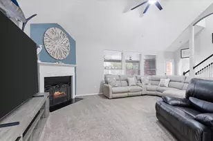 605 Pelican Harbour Dr, Texas City, TX 77590 - Photo 8