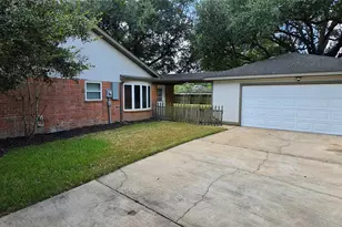 2918 Cherry Springs Dr, Missouri City, TX 77459 - Photo 2