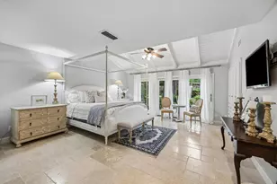 542 Ramblewood Rd, Houston, TX 77079 - Photo 16