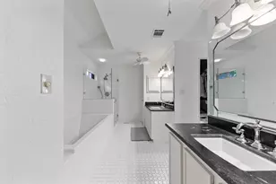 12210 Ravenmoor Dr, Houston, TX 77077 - Photo 22