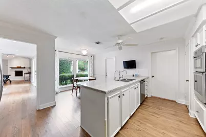 12210 Ravenmoor Drive, Houston, TX 77077 - Photo 16