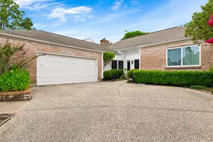 12210 Ravenmoor Dr, Houston, TX 77077 - Photo 2