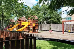 12210 Ravenmoor Dr, Houston, TX 77077 - Photo 34