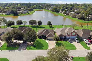 9303 E Lakeside Dr, Magnolia, TX 77354 - Photo 1