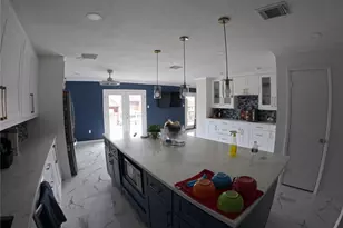 15 Harbour Dr, Nassau Bay, TX 77058 - Photo 14