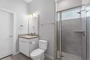 5823 Fairdale Ln, Houston, TX 77057 - Photo 6