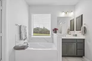 505 Zinfandel Ct, Alvin, TX 77511 - Photo 18
