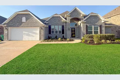 1524 N Bluebonnet Lane, Angleton, TX 77515 - Photo 1