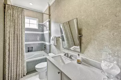 1239 Rue De La Paix Way #B2, Houston, TX 77056 - Photo 32