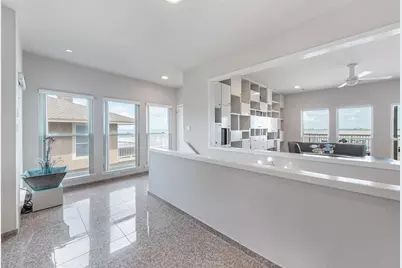 1334 Outrigger, Tiki Island, TX 77554 - Photo 10