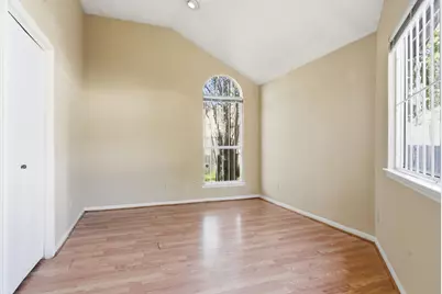 9306 Corner Oaks Lane, Houston, TX 77036 - Photo 18