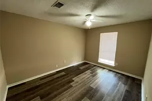 6902 Feather Creek Dr, Houston, TX 77086 - Photo 10