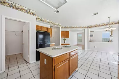 206 Scarlet Maple Drive, Sugar Land, TX 77479 - Photo 8