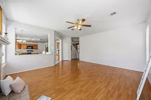 206 Scarlet Maple Dr, Sugar Land, TX 77479 - Photo 4