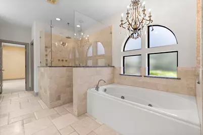 10326 Hunter Creek Lane, Conroe, TX 77304 - Photo 22