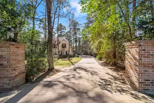 10326 Hunter Creek Ln, Conroe, TX 77304 - Photo 2