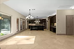 10326 Hunter Creek Ln, Conroe, TX 77304 - Photo 10