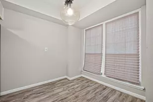 8355 Nairn St, Houston, TX 77074 - Photo 6