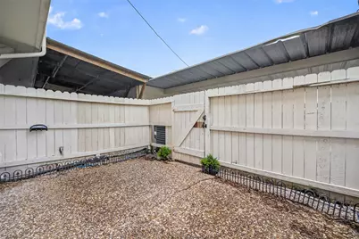 8355 Nairn St, Houston, TX 77074 - Photo 32