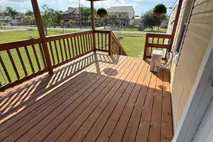 811 6th Street N, San Leon, TX 77539 - Photo 14