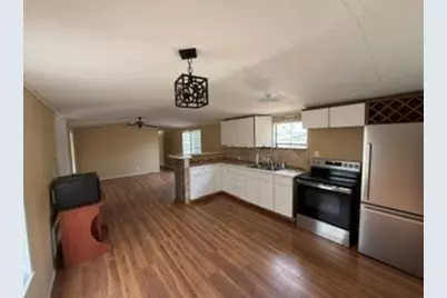 811 6th Street N, San Leon, TX 77539 - Photo 1