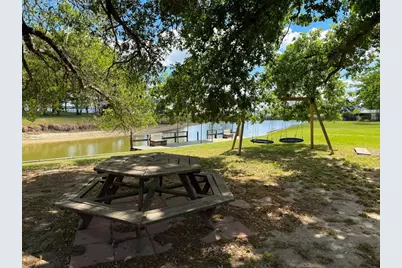 20707 Youpon Court, Thornton, TX 76687 - Photo 8