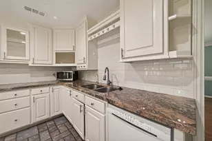 302 Hickory Ridge Dr, El Lago, TX 77586 - Photo 16