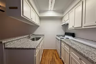 425 E 9th St, Houston, TX 77007 - Photo 8