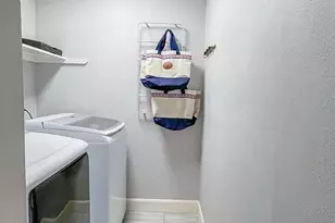 12633 Memorial Dr, Houston, TX 77024 - Photo 14